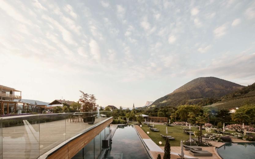 Das grüne Dolce Vita Hotel im Meraner Land